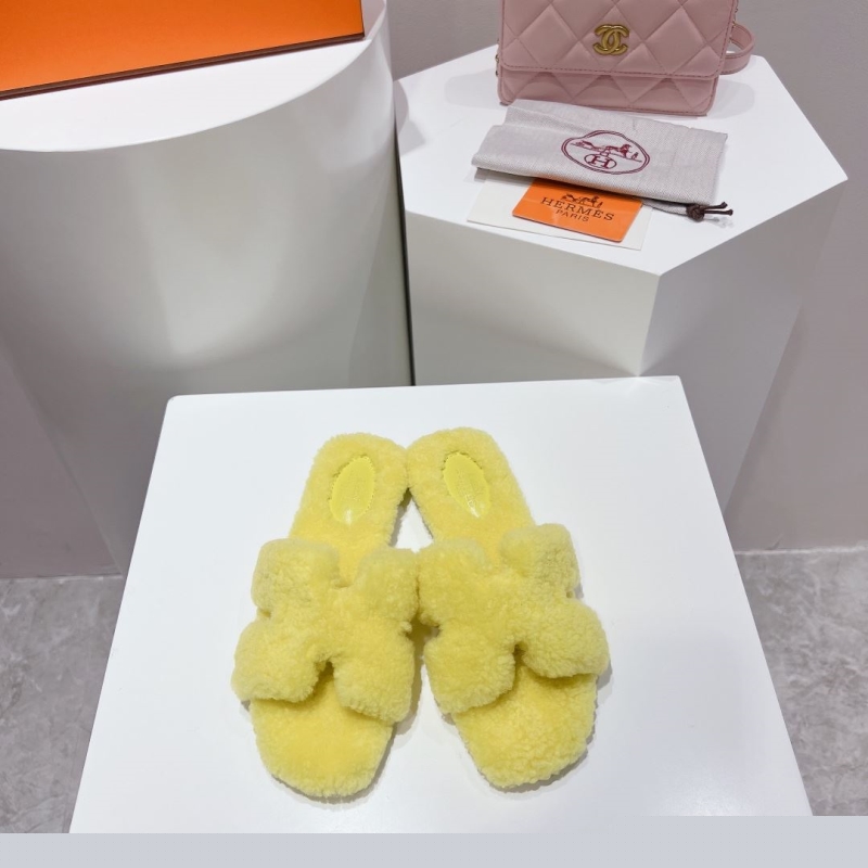 H**mes slippers